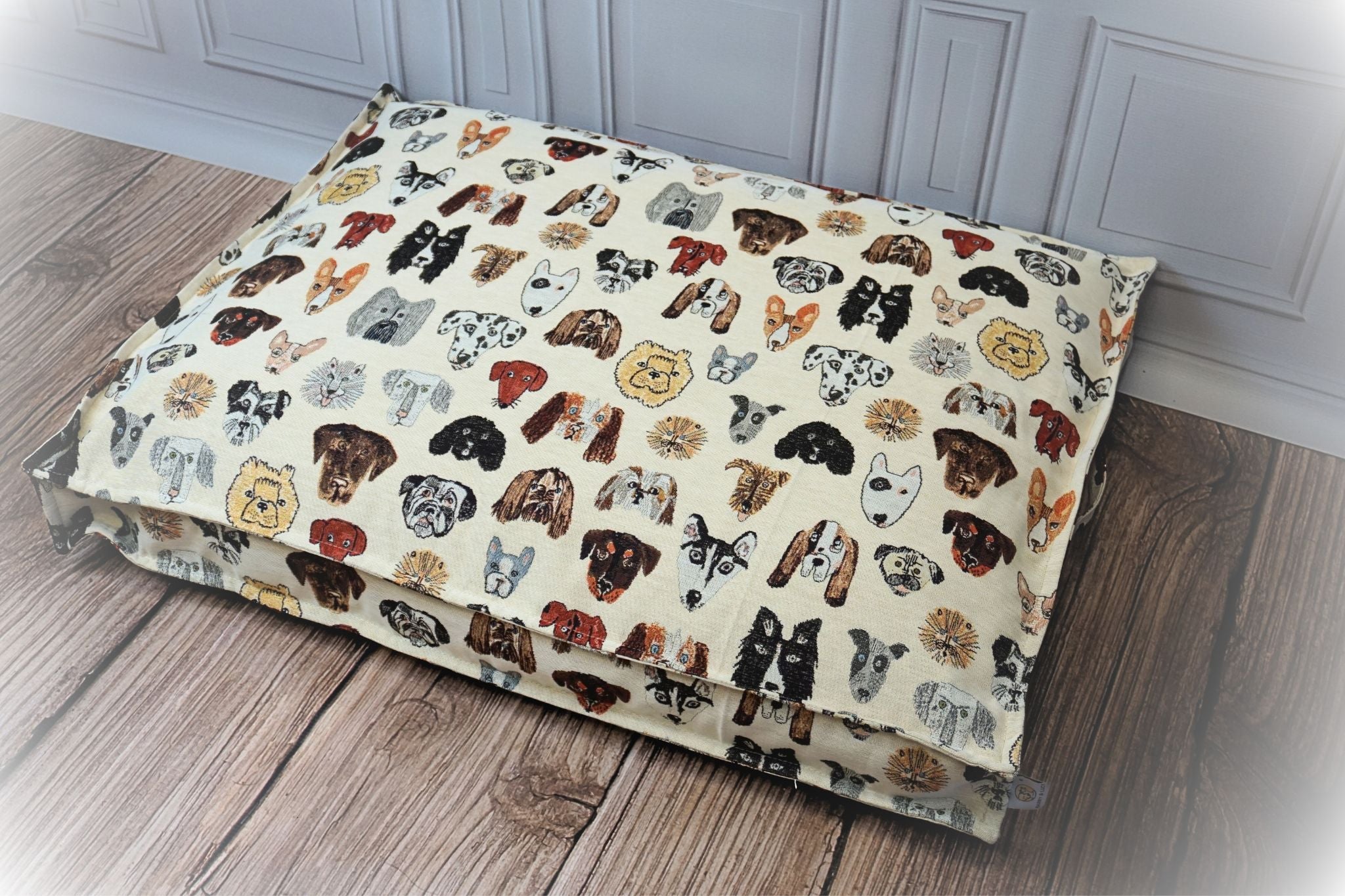 Dog bed CLASSIC Jacquard